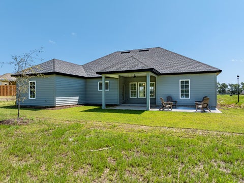 Tiny photo for 36 Edgewater Ct, Tifton, GA 31793 (MLS # 142674)