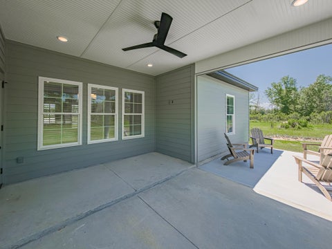 Tiny photo for 36 Edgewater Ct, Tifton, GA 31793 (MLS # 142674)