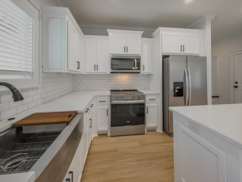 Tiny photo for 36 Edgewater Ct, Tifton, GA 31793 (MLS # 142674)