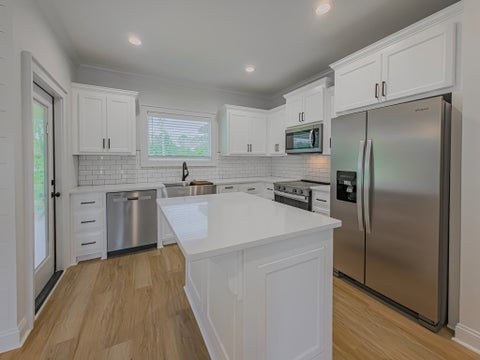 Tiny photo for 36 Edgewater Ct, Tifton, GA 31793 (MLS # 142674)