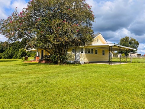 Tiny photo for 2010 P T Salter Rd, Poulan, GA 31781 (MLS # 143109)