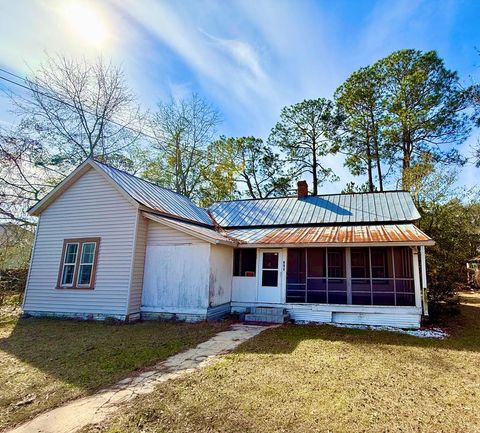 Photo of 320 S Mattie Ave, Sycamore, GA 31790 (MLS # 140219)