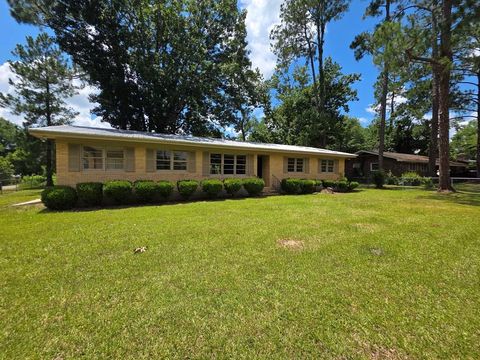 124 N Main Street Ext Fitzgerald GA 31750