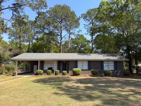 Photo of 932 Mclendon St, Ashburn, GA 31714 (MLS # 142459)