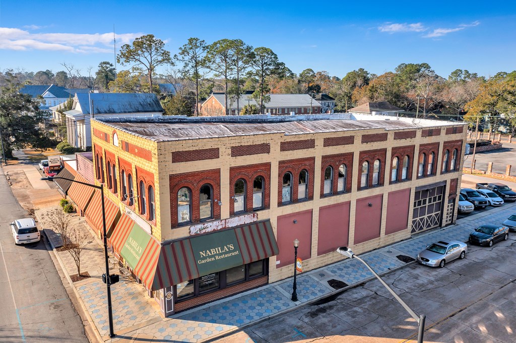 201 S Main St.