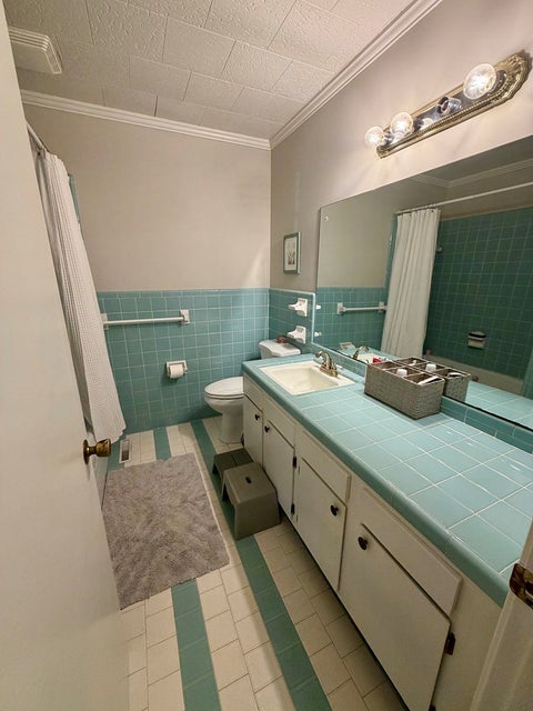 Tiny photo for 2201 N Ridge Avenue, Tifton, GA 31794 (MLS # 142816)