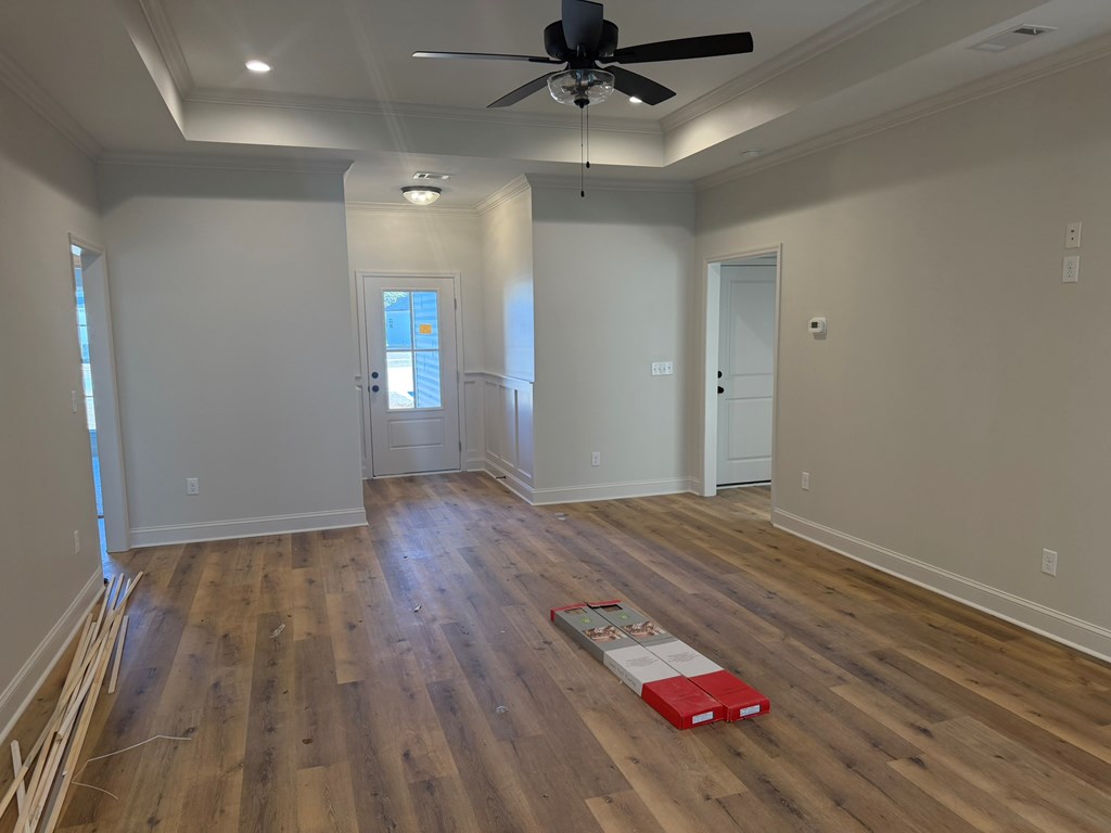 44 Sloans Village Way SE