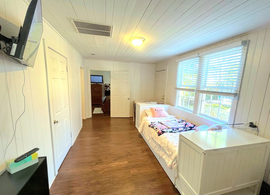 110 W Orange  Street