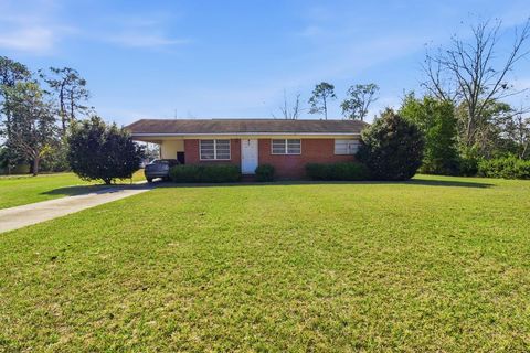 601 Smith Avenue Nashville GA 31639