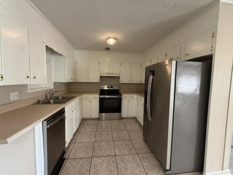 Tiny photo for 117 Duane Dr, Fitzgerald, GA 31750 (MLS # 143217)