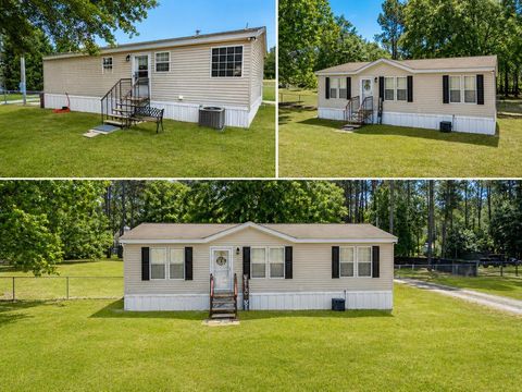 Photo of 110 Middle Trail, Sylvester, GA 31791 (MLS # 142587)