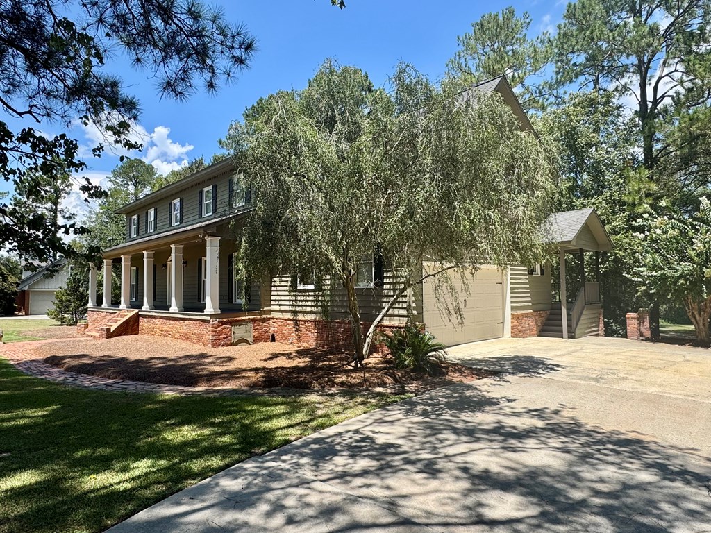 9 Country Club Pl