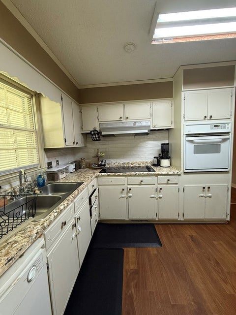 Tiny photo for 1443 Madison Ave, Tifton, GA 31794 (MLS # 142637)