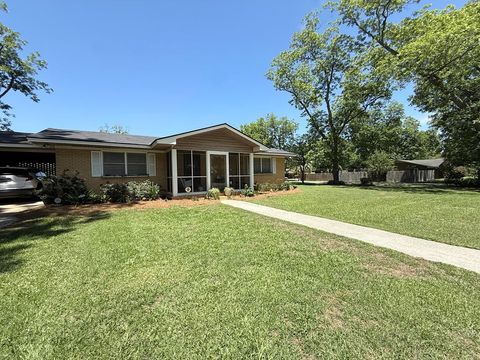 Photo of 119 Grace Ave, Fitzgerald, GA 31750 (MLS # 142709)