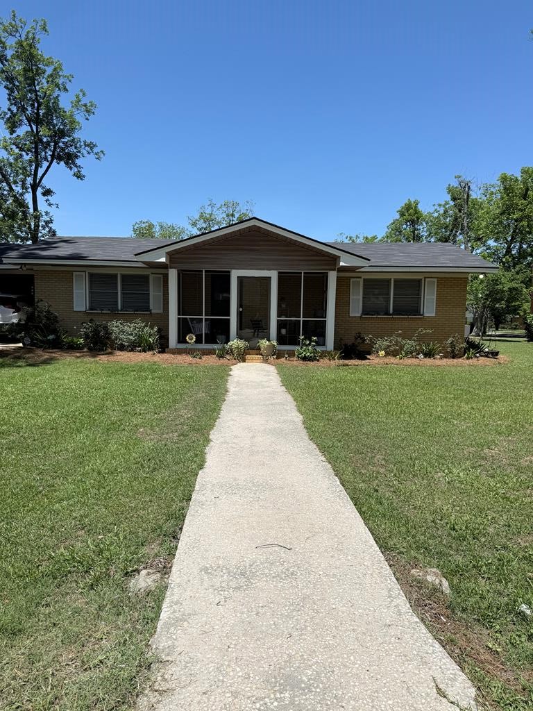 119 Grace Ave
