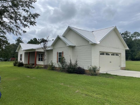 Photo of 83 W Gray Ave, Lenox, GA 31637 (MLS # 143070)