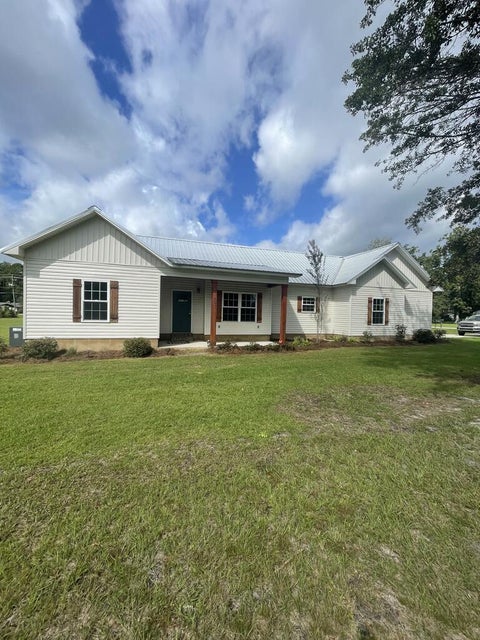 Tiny photo for 83 W Gray Ave, Lenox, GA 31637 (MLS # 143070)