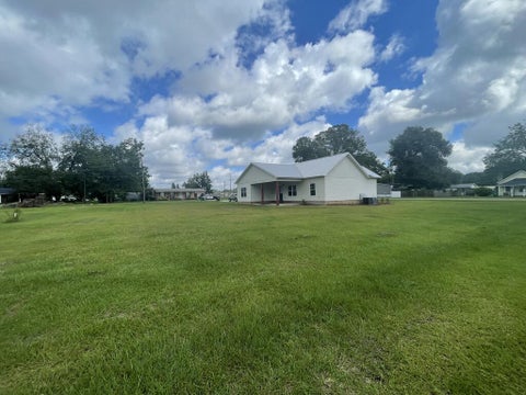 Tiny photo for 83 W Gray Ave, Lenox, GA 31637 (MLS # 143070)