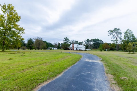 Tiny photo for 7 Red Oak RD, Tifton, GA 31794 (MLS # 143202)
