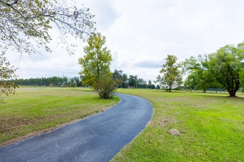 Tiny photo for 7 Red Oak RD, Tifton, GA 31794 (MLS # 143202)