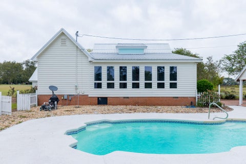 Tiny photo for 7 Red Oak RD, Tifton, GA 31794 (MLS # 143202)