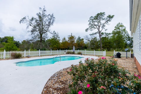Tiny photo for 7 Red Oak RD, Tifton, GA 31794 (MLS # 143202)