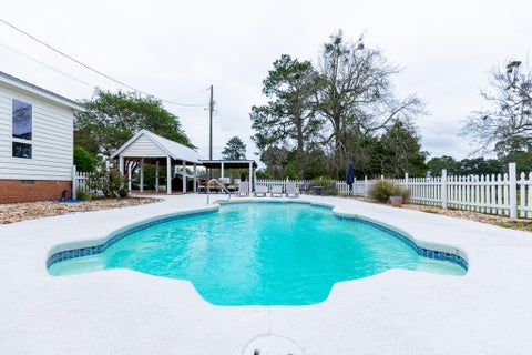 Tiny photo for 7 Red Oak RD, Tifton, GA 31794 (MLS # 143202)