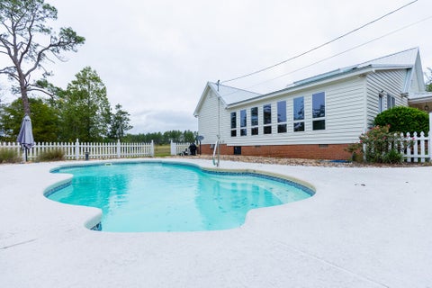 Tiny photo for 7 Red Oak RD, Tifton, GA 31794 (MLS # 143202)