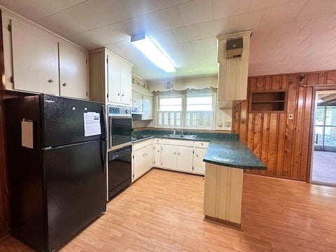 Tiny photo for 237 Dewey McGlamry Rd, Fitzgerald, GA 31750 (MLS # 138507)