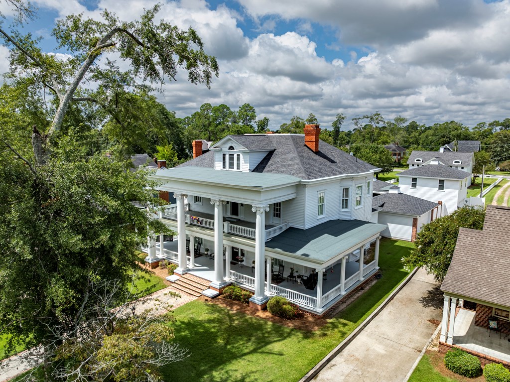 409 S Main St