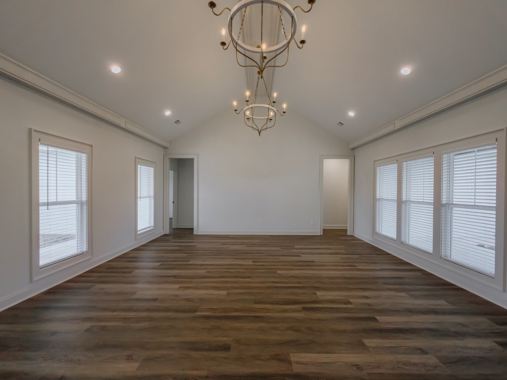17 Waters Edge Way