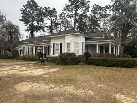 Photo of 202 N Westberry St, Sylvester, GA 31791 (MLS # 137933)