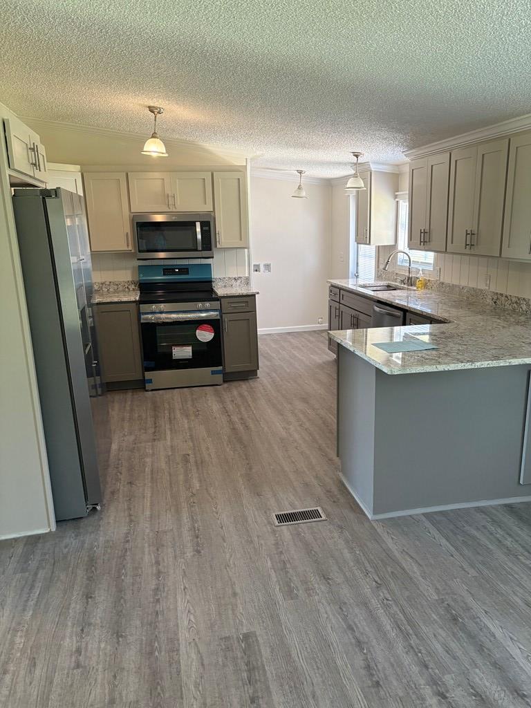 17 Birchwood Ln