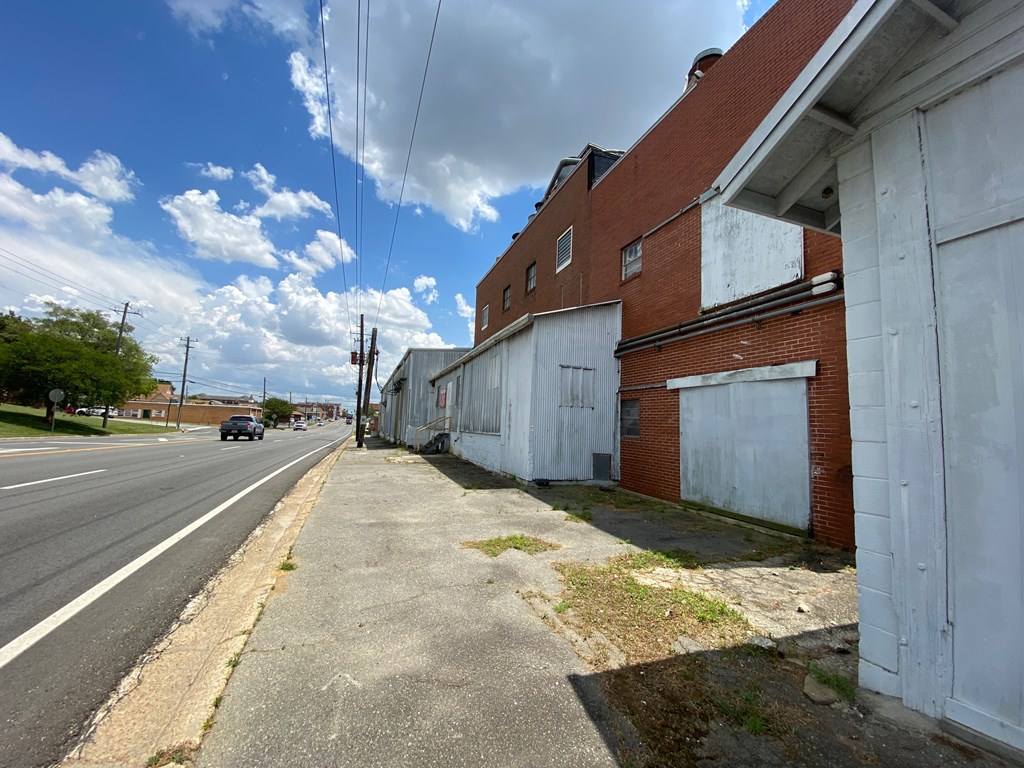 130 W 2nd Street
