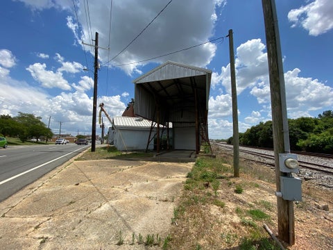 Tiny photo for 130 W 2nd Street, Tifton, GA 31794 (MLS # 138091)