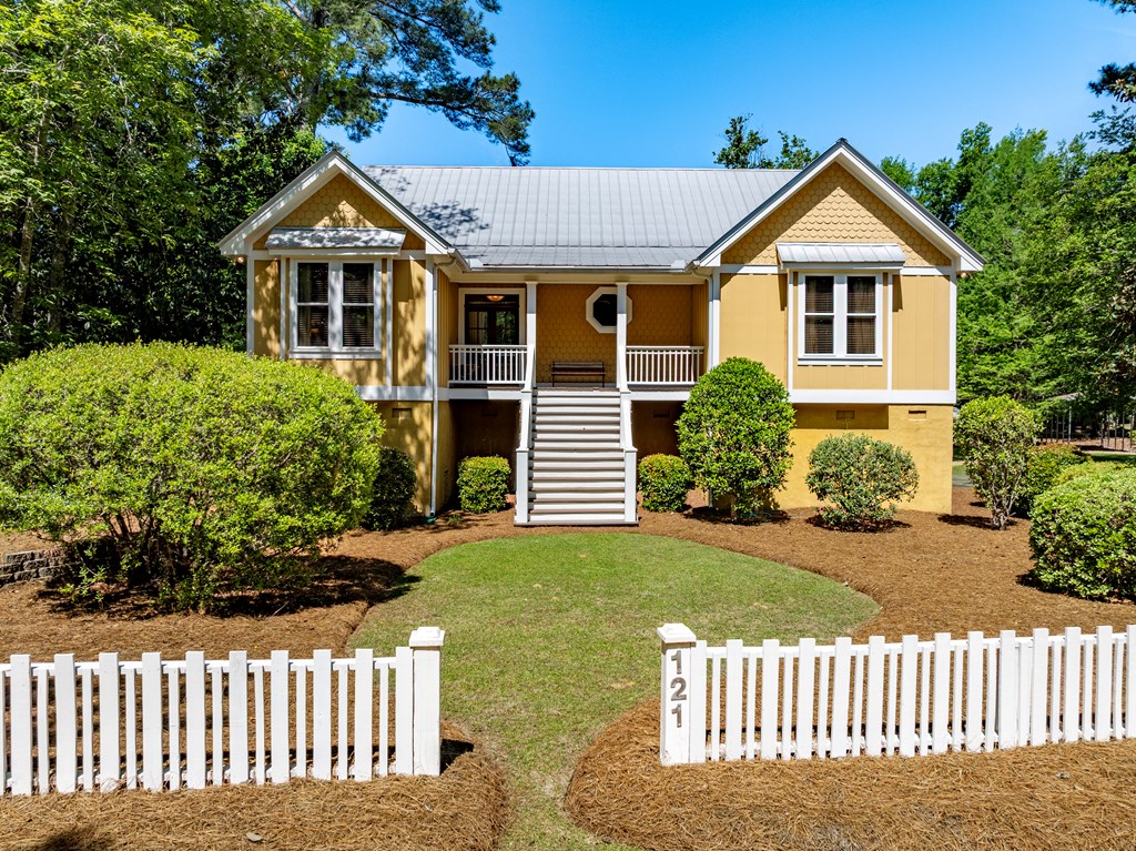 121 Wolf's Thick Road