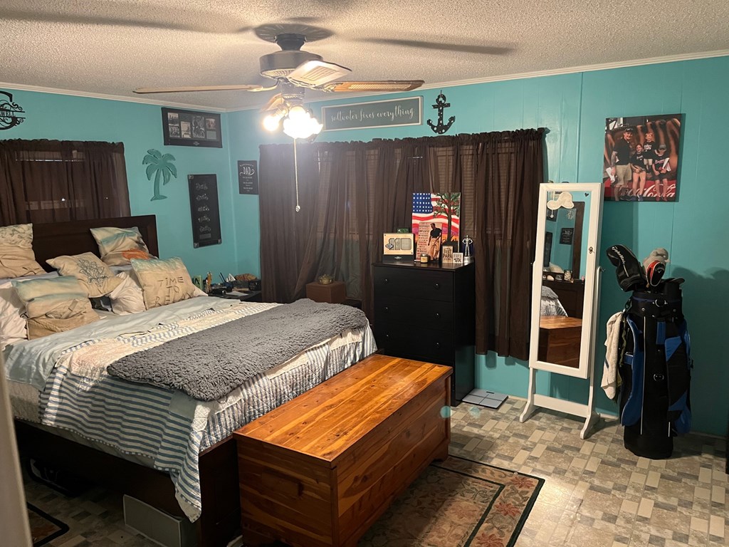 201 Lakeview