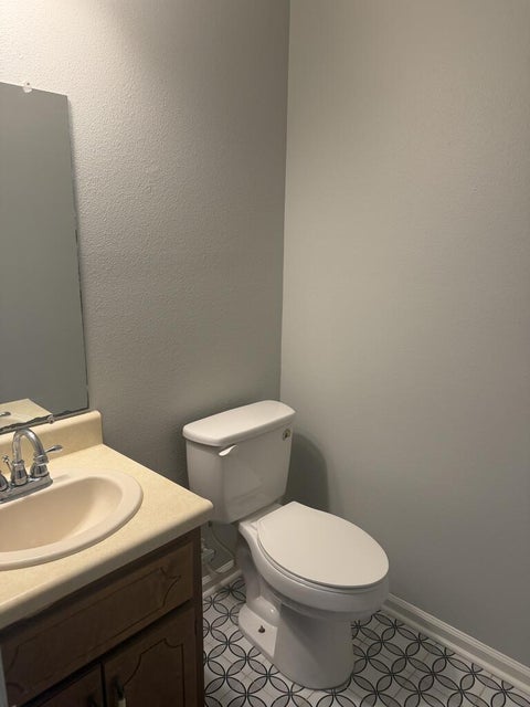 Tiny photo for 827 42nd St E ST, Tifton, GA 31794 (MLS # 143169)