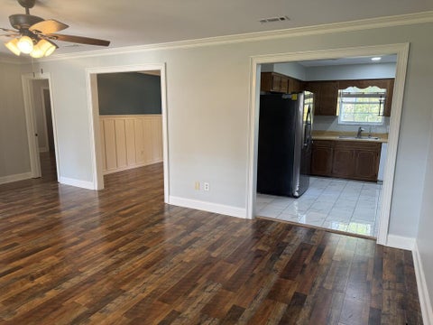 Tiny photo for 827 42nd St E ST, Tifton, GA 31794 (MLS # 143169)