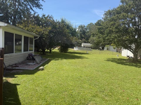 Tiny photo for 827 42nd St E ST, Tifton, GA 31794 (MLS # 143169)