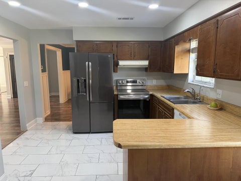Tiny photo for 827 42nd St E ST, Tifton, GA 31794 (MLS # 143169)