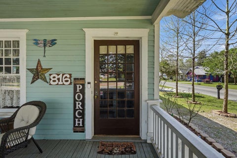 Tiny photo for 816 W Central Avenue, Fitzgerald, GA 31750 (MLS # 142404)