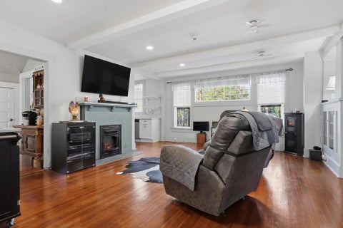 Tiny photo for 816 W Central Avenue, Fitzgerald, GA 31750 (MLS # 142404)