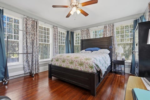 Tiny photo for 816 W Central Avenue, Fitzgerald, GA 31750 (MLS # 142404)