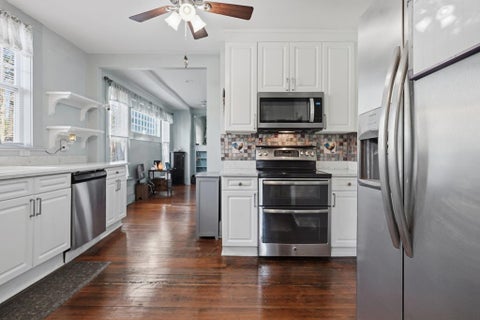 Tiny photo for 816 W Central Avenue, Fitzgerald, GA 31750 (MLS # 142404)