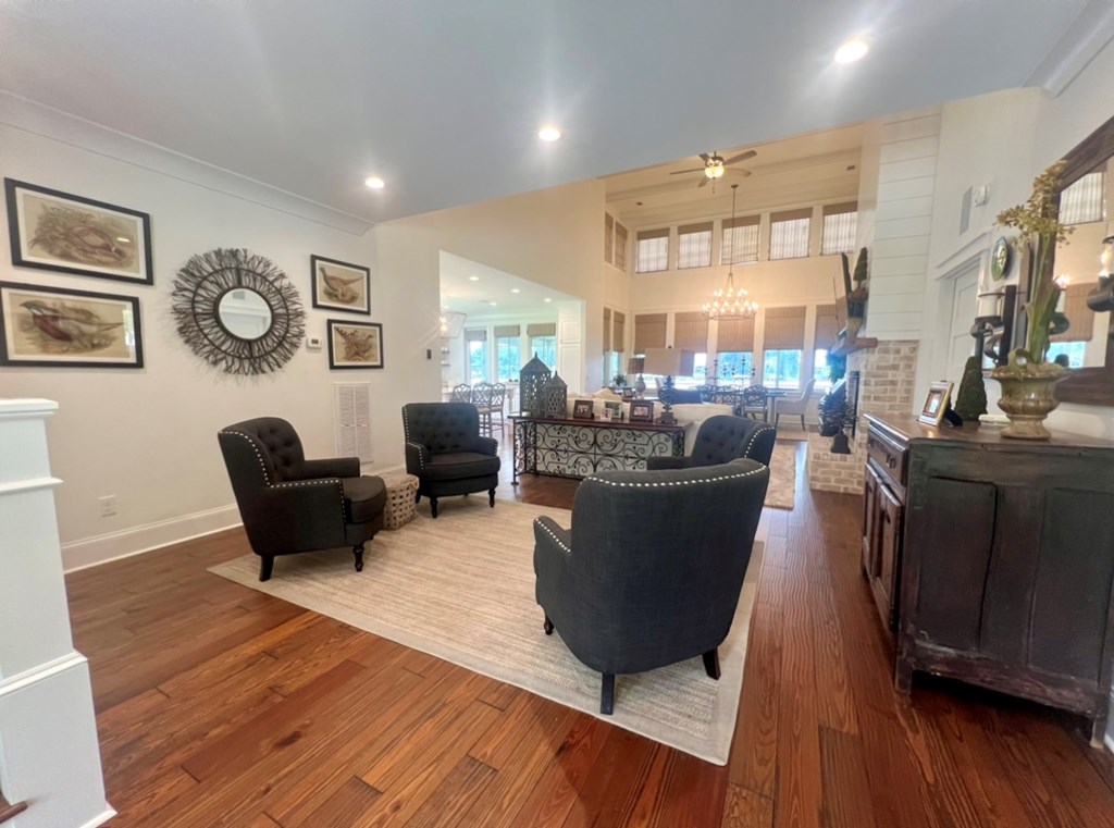 620 Lakeshore Drive