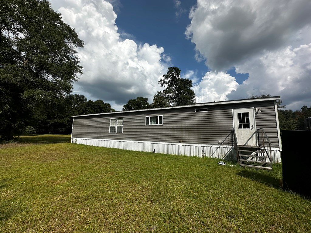 137 S Armadillo
