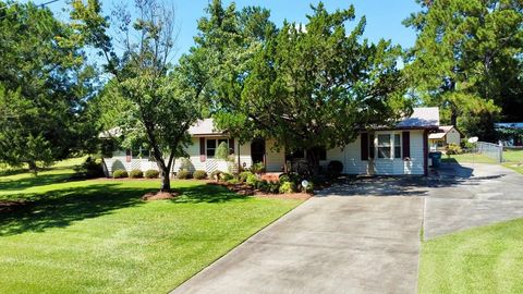 727 Donna Ave Ashburn GA 31714
