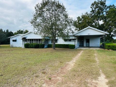 885 Lower Rebecca Rd Fitzgerald GA 31750