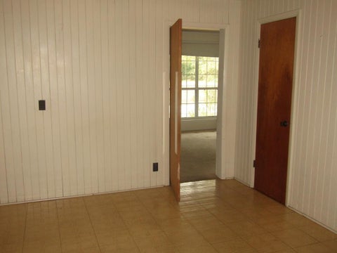 Tiny photo for 405 N Lincoln St, Ocilla, GA 31774 (MLS # 143030)